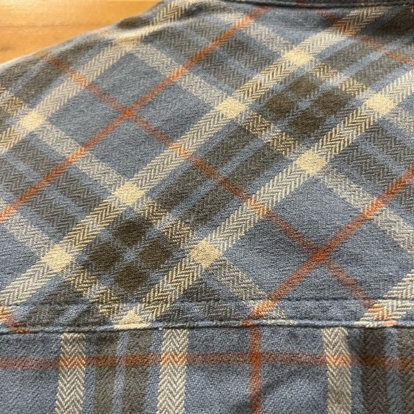 Vintage Men’s Analog brand Flannel - Picture 2 of 3